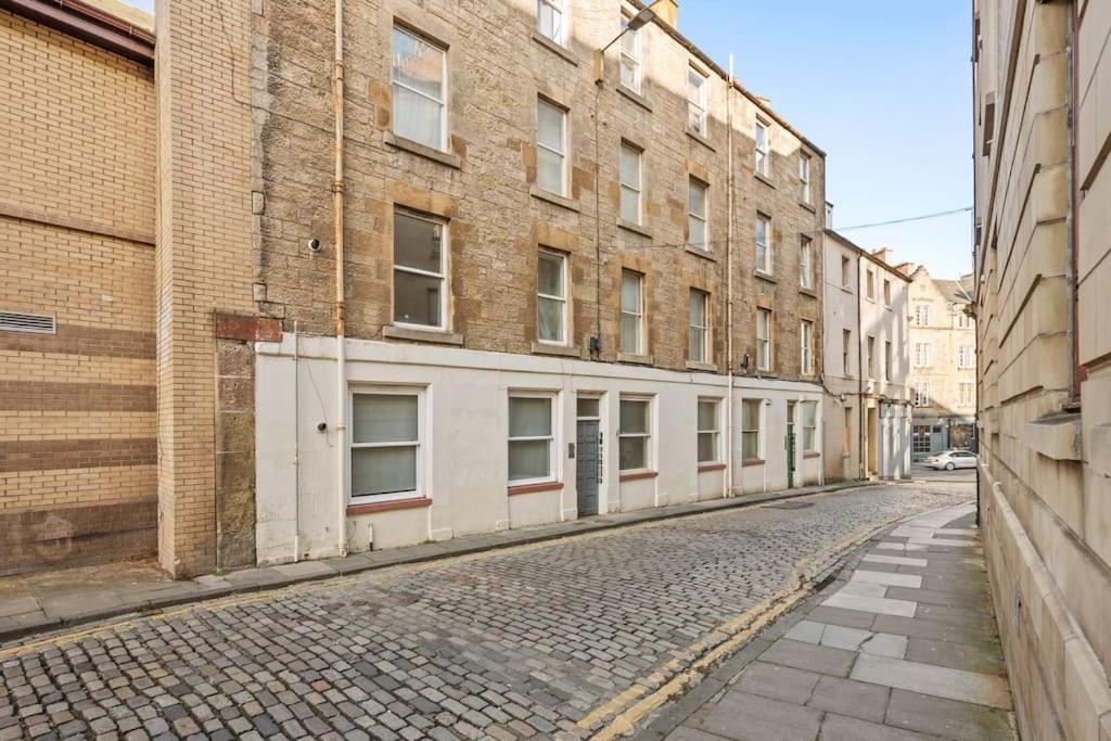 Two Bedroom Apartment-Central Edinburgh-Old Town-Licensed Exterior photo