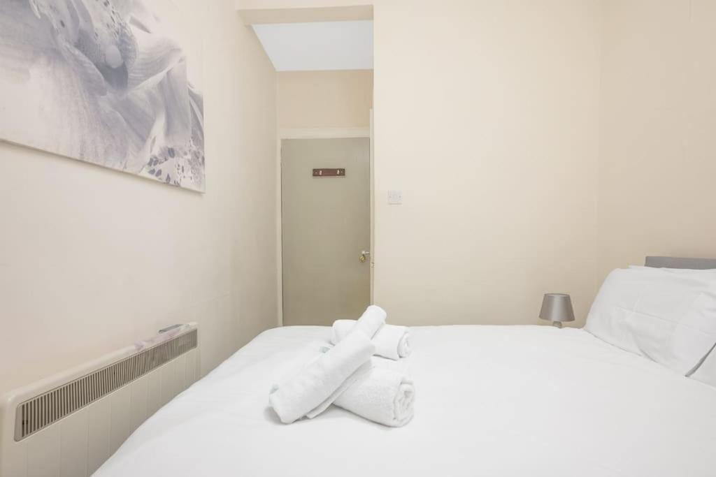 Two Bedroom Apartment-Central Edinburgh-Old Town-Licensed Exterior photo
