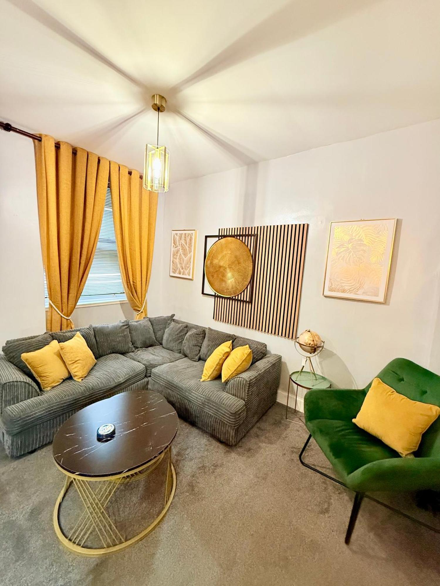 Two Bedroom Apartment-Central Edinburgh-Old Town-Licensed Exterior photo